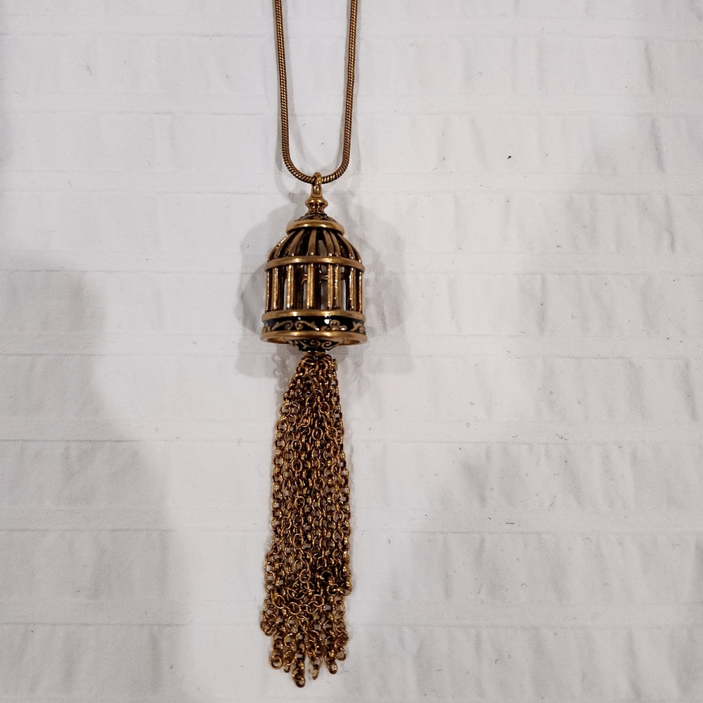 NWT Chicos bronze necklace